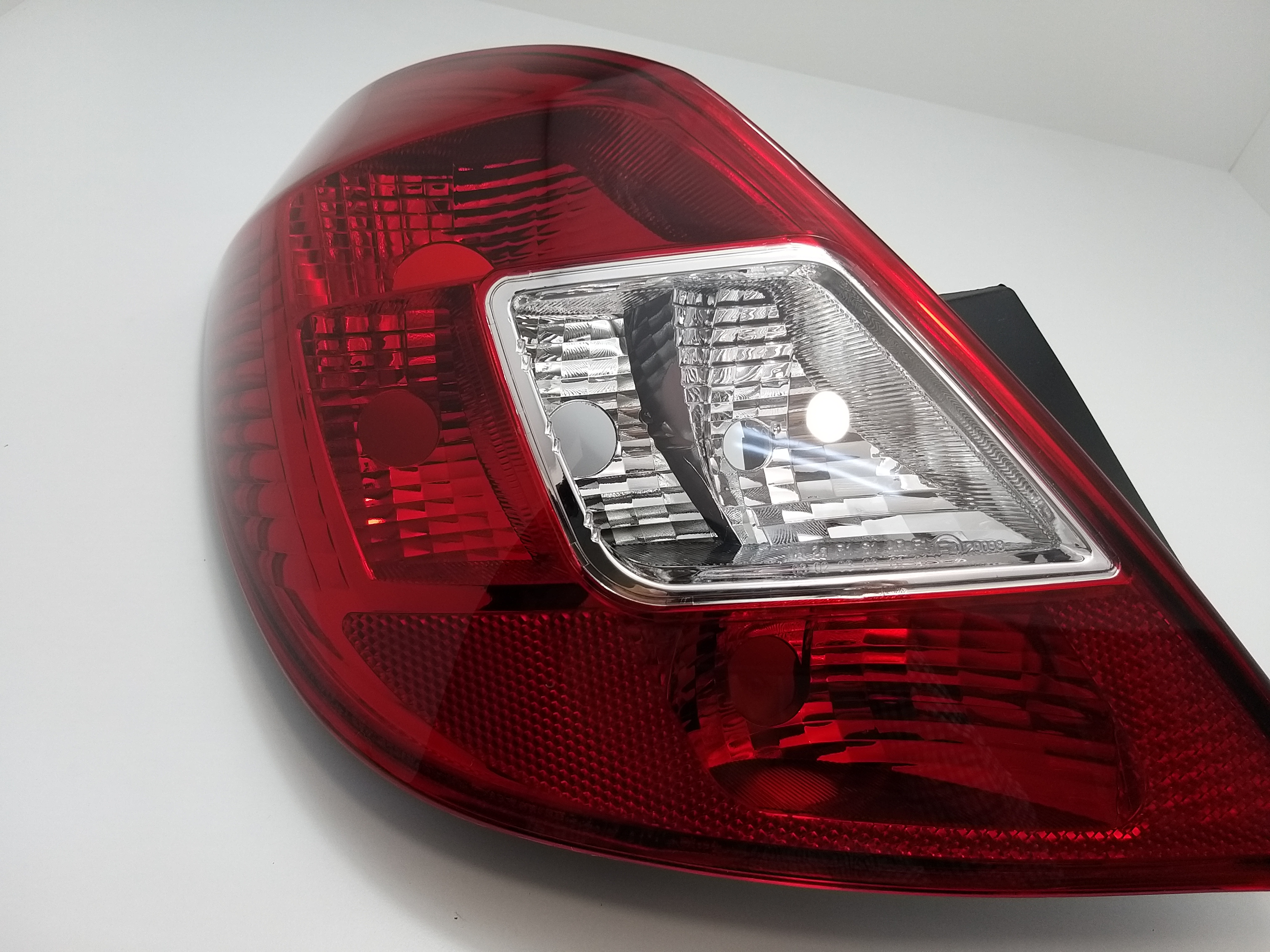 Opel Corsa D için uygun STOP LAMBASI Sol Corsa D İthal İTHAL