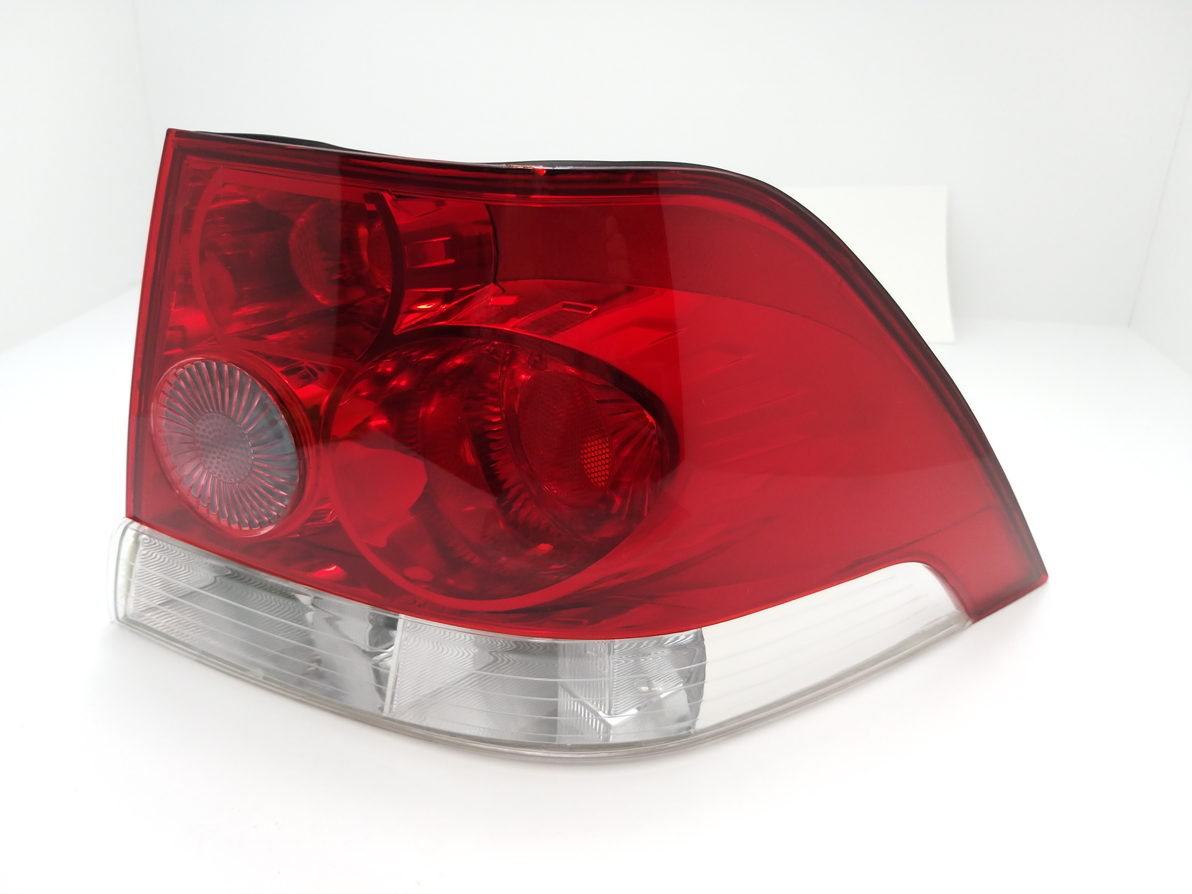 Opel Astra H için uygun Opel Astra H Stop Lambası Sağ (Sedan) İthal İTHAL